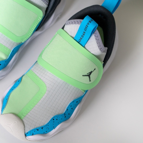 Jordan 23/7 'Photon Dust Anthracite' Little Kids' Shoes Size 2Y - Picture 2 of 6